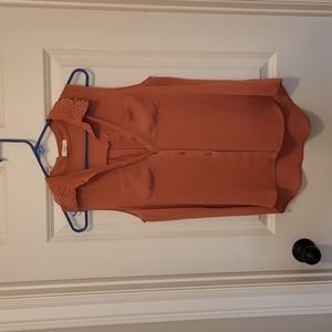 Terracotta tank top with floral collar